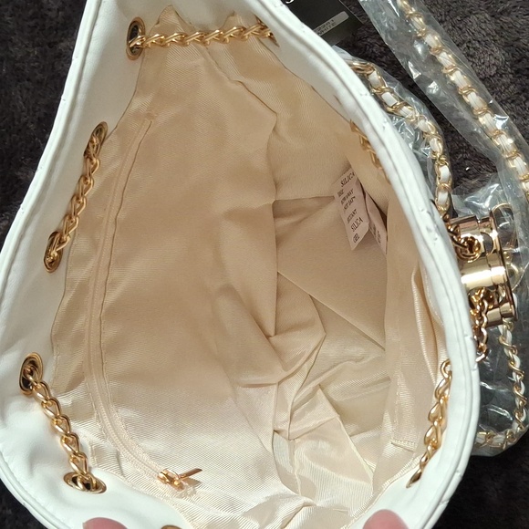 White Quilted Shoulder Bag - Picture 4 of 9